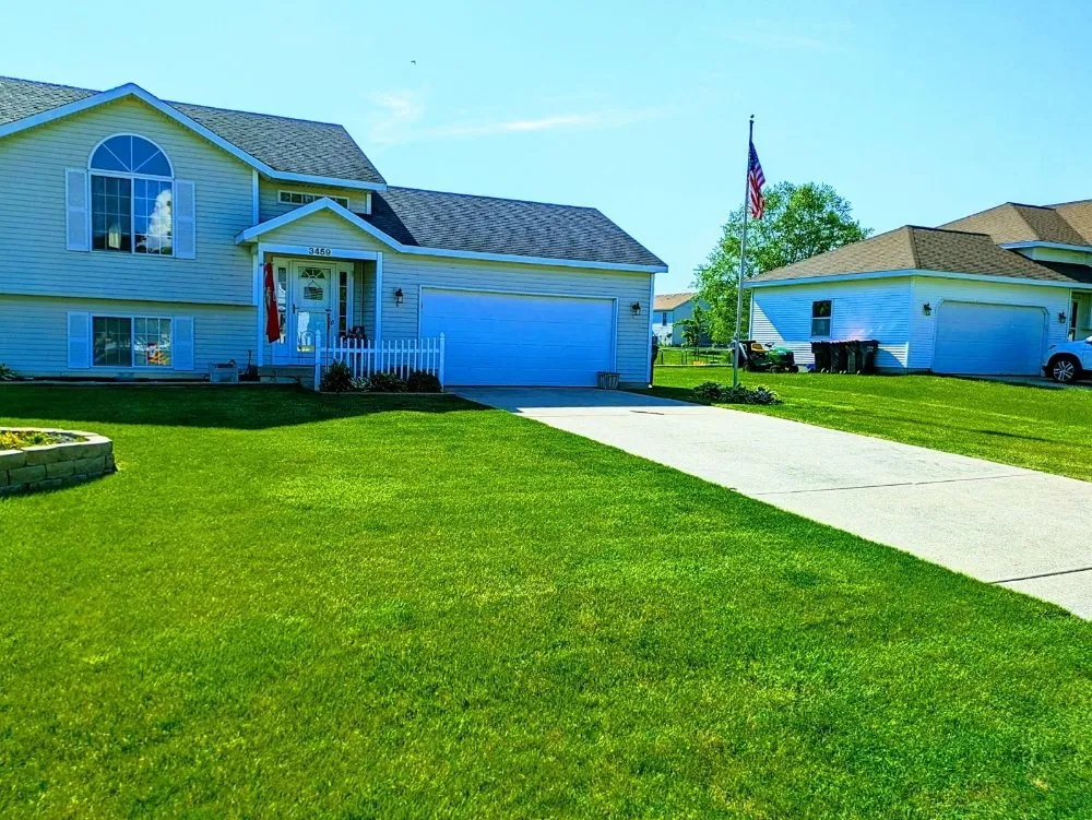 Reliable yard cleanup service for beautiful yards across Allegan, MI - Just A Clip Lawn Care