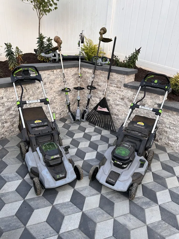 Reliable lawn care service in Mooresville, NC - Just A Kid With A Mower