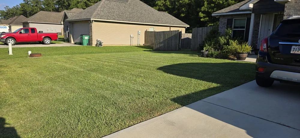 Trusted lawn care service near you in Robert, LA by Just A Trim Lawn Care