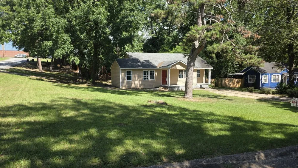 Top-rated landscaping services in Columbus, GA - Just Ask Bee