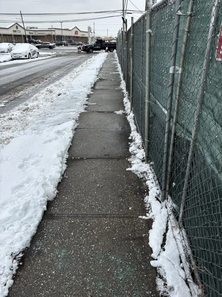 Affordable lawn care service in New York, NY - Just Clean Lots