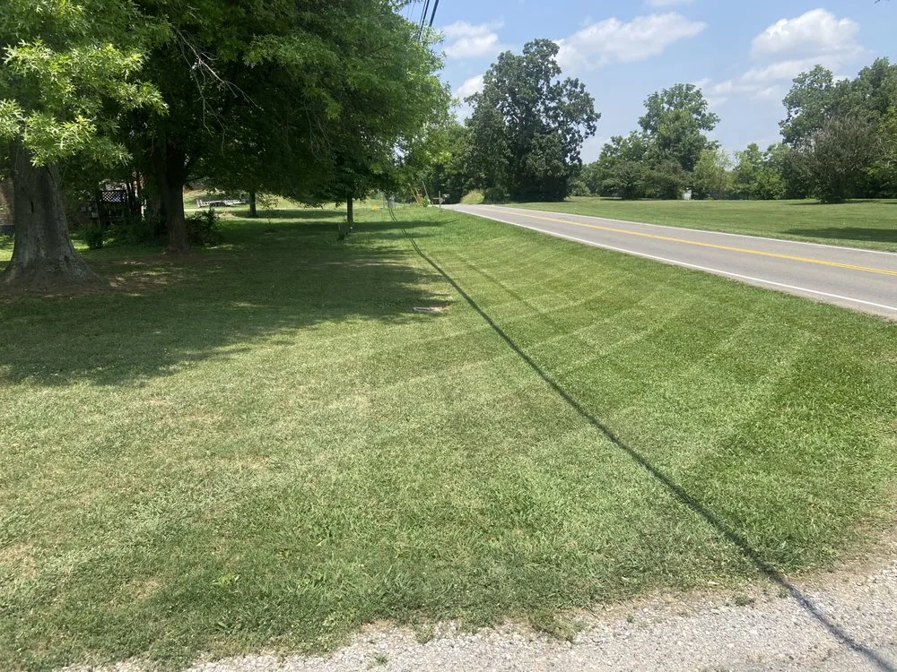 Affordable garden landscaping in Oak Grove, KY by Just Cut It