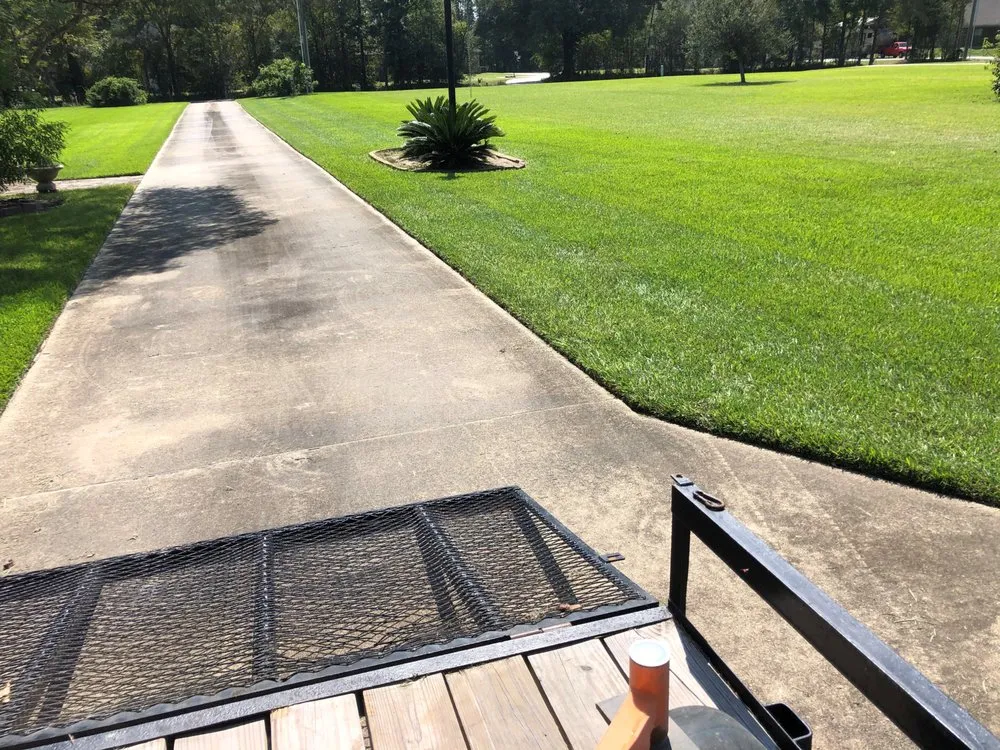 Custom outdoor landscaping experts serving Zachary, LA - Just Cuts Lawn Care