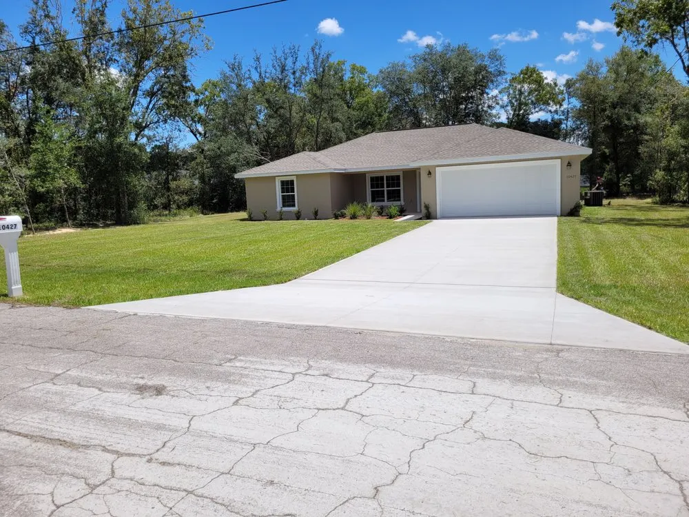 Expert residential landscaping experts serving Dunnellon, FL - Just Dew'n Grass