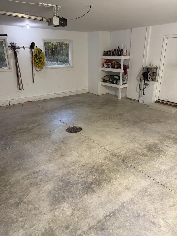 Affordable outdoor landscaping experts serving Brecksville, OH - Just Johnny Lawn Care And Construction