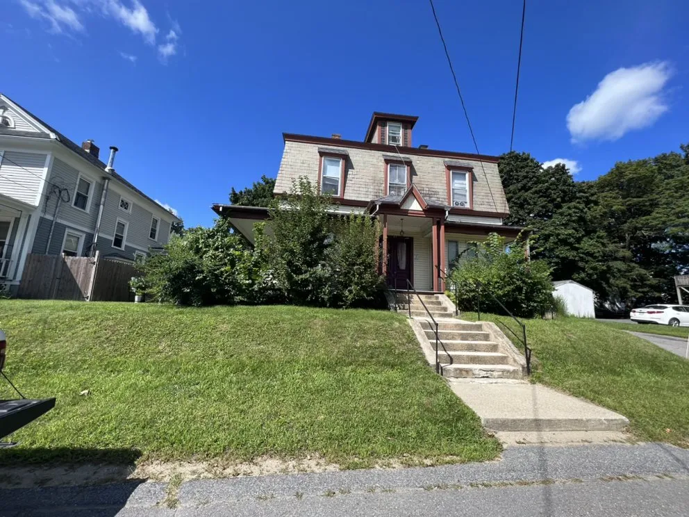 Expert lawn care service experts serving Ashby, MA - Just Lawns 4u