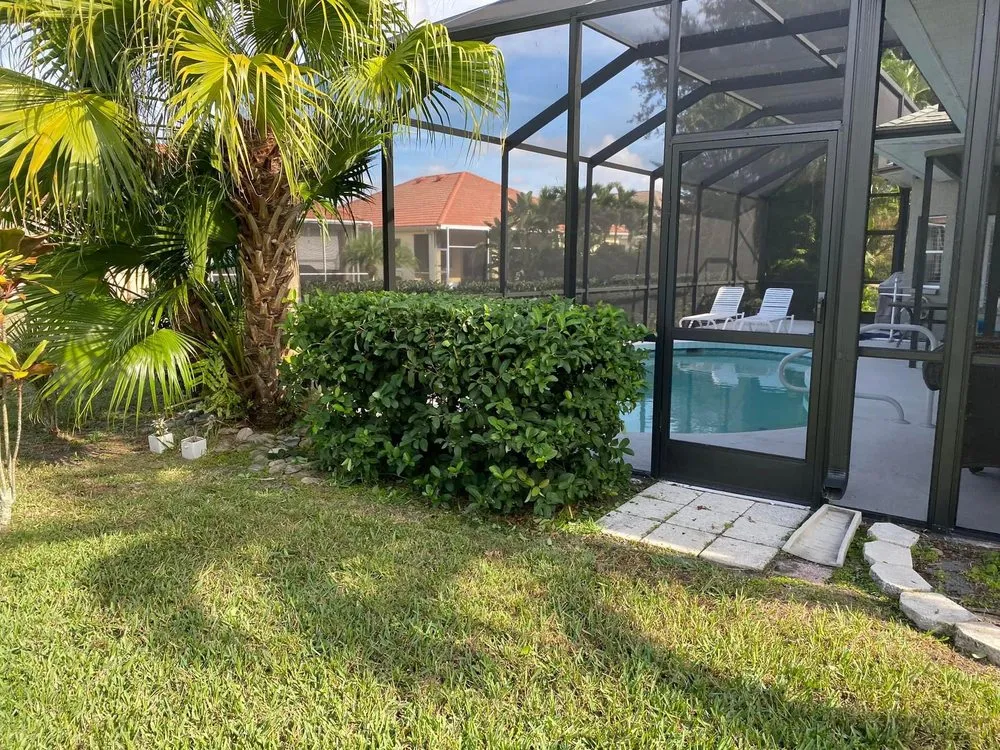 Local yard cleanup service in Sarasota, FL - Just MOW For It