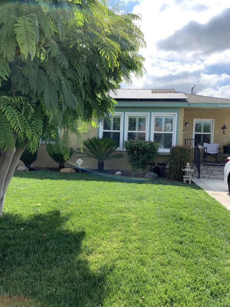 Professional lawn mowing service near you in Bakersfield, CA by Just Right Lawn Care Service