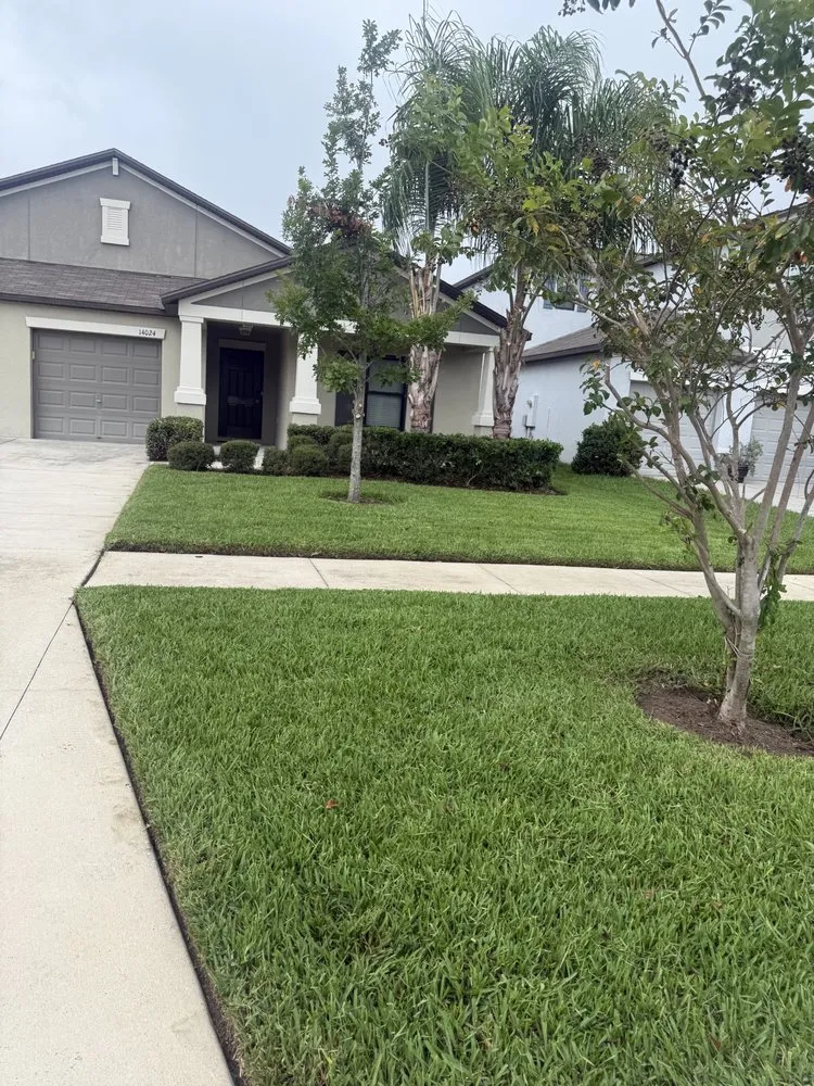 Custom yard maintenance with custom design in Riverview, FL by Just Us Family Lawn Care
