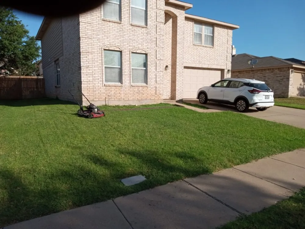 Professional lawn mowing service in Newark, TX by Just You Way Lawn & Garden Service