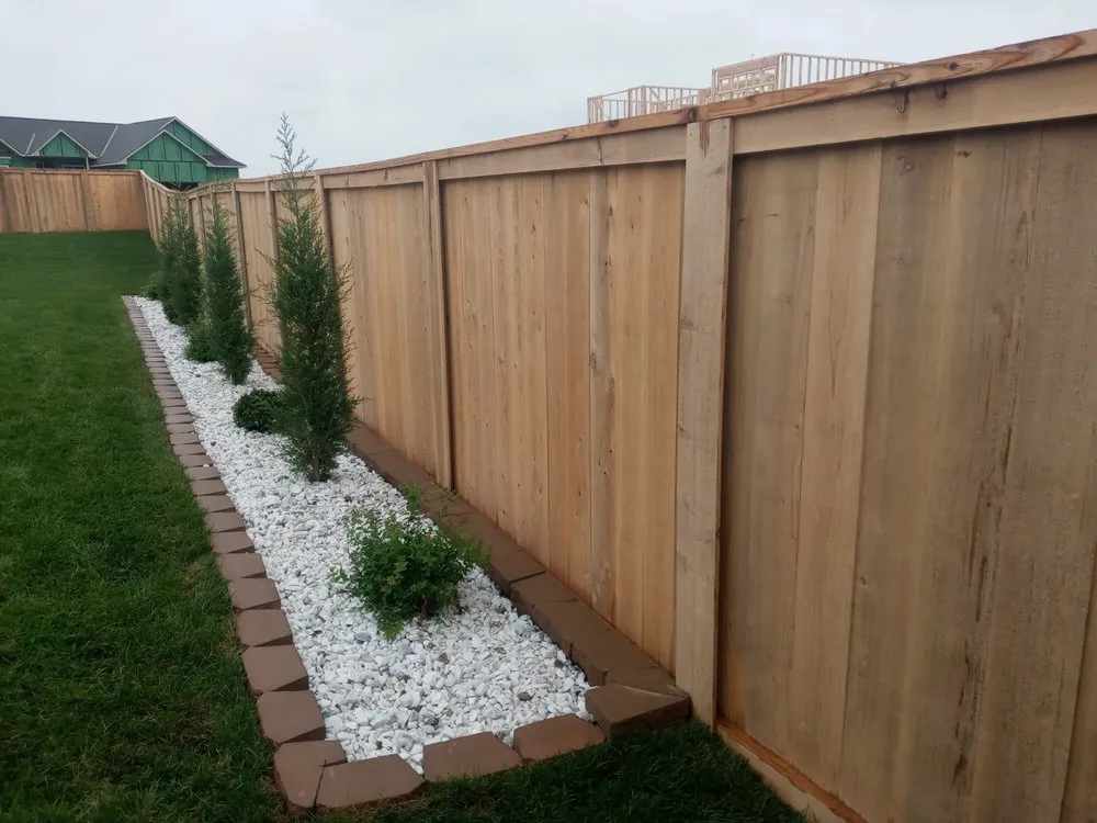 Affordable lawn mowing service experts serving Wichita, KS - Justin Empire Fences