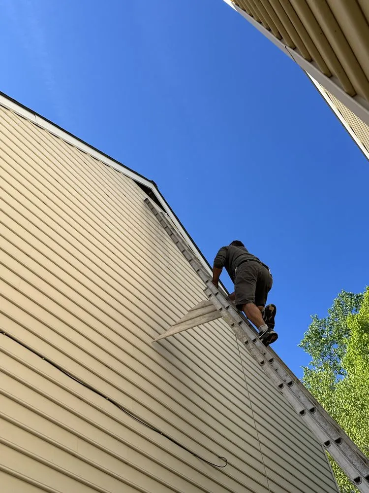 Expert outdoor landscaping for homes in Newport News, VA by Justin Pratt