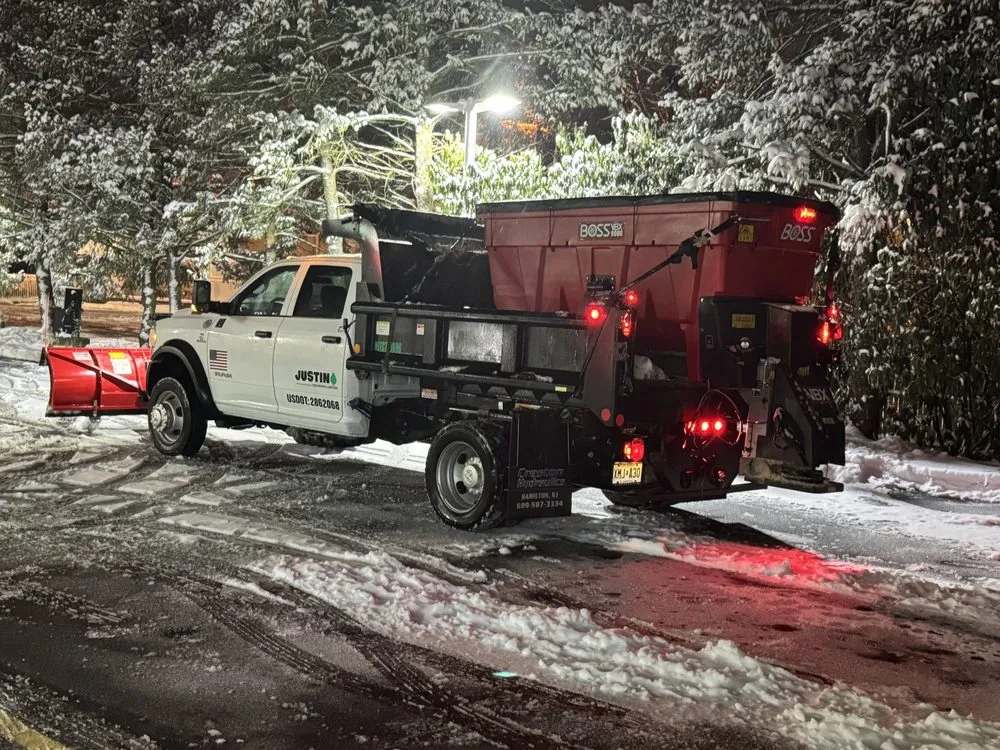 Local lawn mowing service experts serving Lawrence Township, NJ - Justin Tree Services & Lawn Care