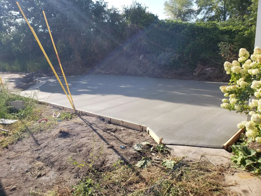 Affordable garden landscaping in Hutchinson, MN by Justin Wright's Bobcat Service