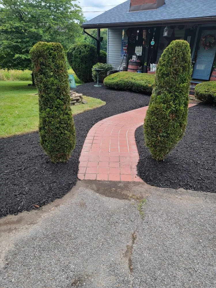 Affordable lawn care service in Pittsburgh, PA by Justin's Landscaping and Lawn care