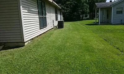 Local outdoor landscaping in Hope, AR by Justin's Lawn Service