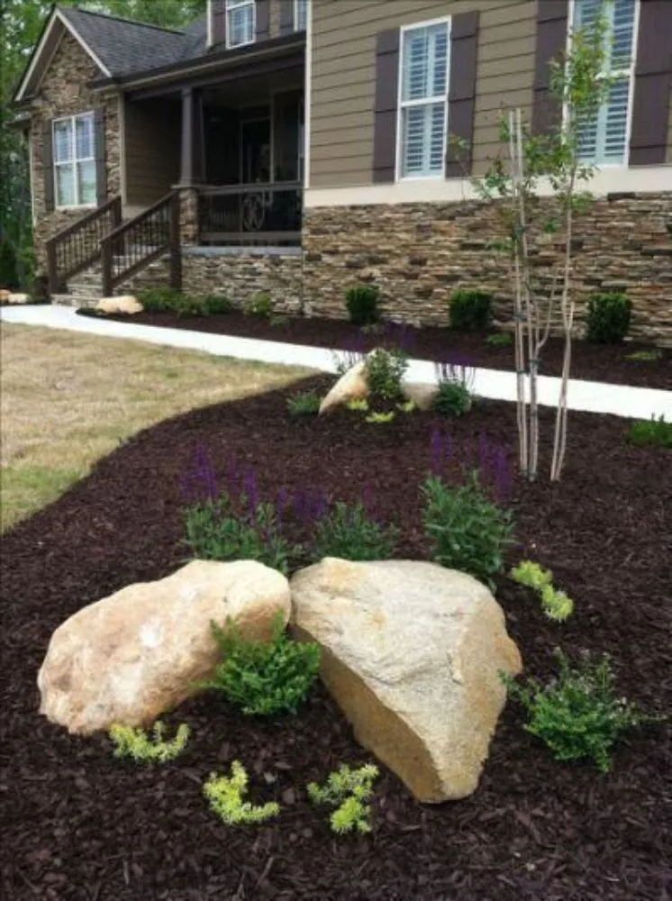 Top-rated landscape installation in Lima, OH by Justins Lawncare