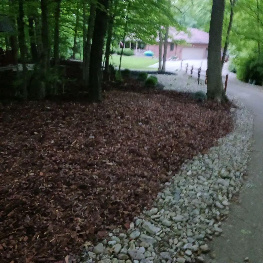 Expert yard maintenance in Obetz, OH - Justin's Mulch Mowing & More