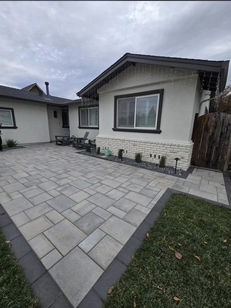 Custom yard cleanup service for homes in Fairfield, CA by Justin’s Professional Landscaping