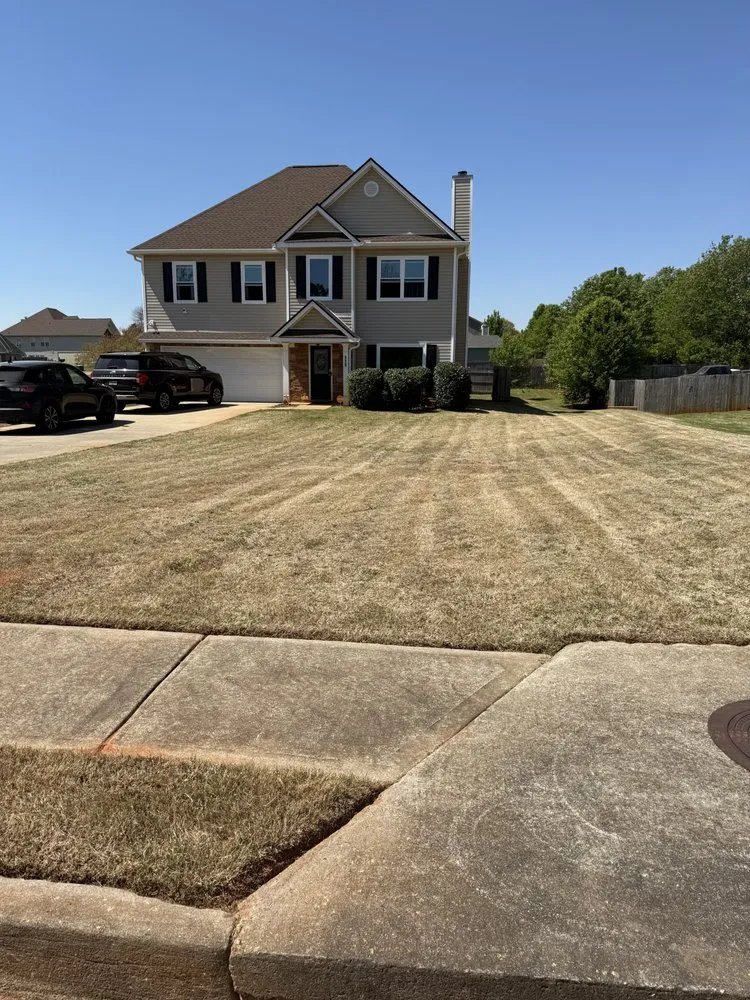 Top-rated yard cleanup service for residential properties in Griffin, GA by Justus Lawn Care & Landscaping