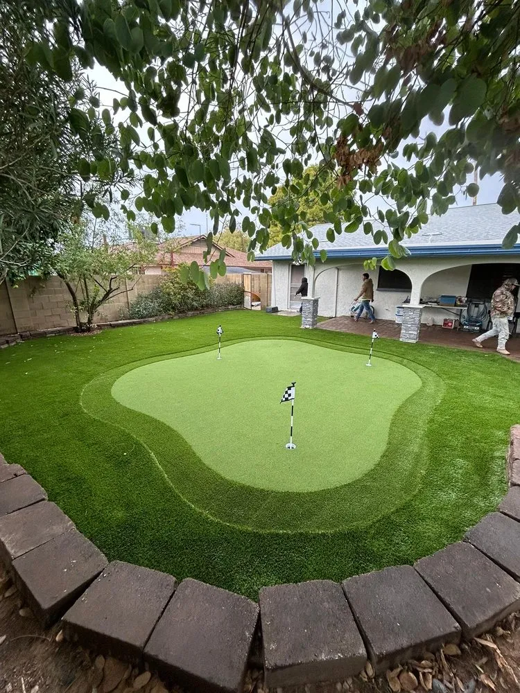 Custom landscape design for year-round maintenance in Phoenix, AZ by Jv In-Ex Design