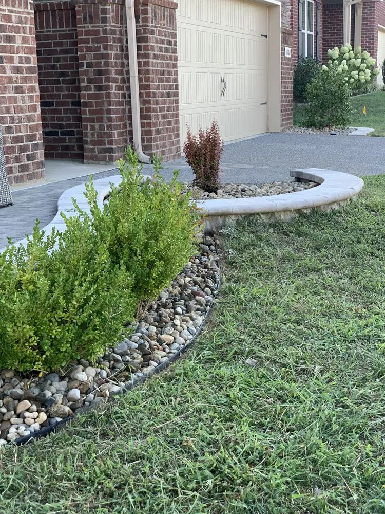 Professional residential landscaping for homes in Nashville, TN by JV Landscape
