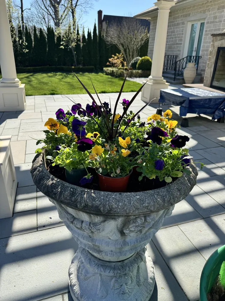 Expert garden landscaping experts serving Providence, RI - J&V Landscape