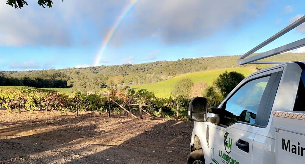 Expert garden landscaping in Windsor, CA by JV Landscape