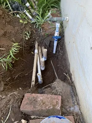 JV Landscaping & Maintenance Logo