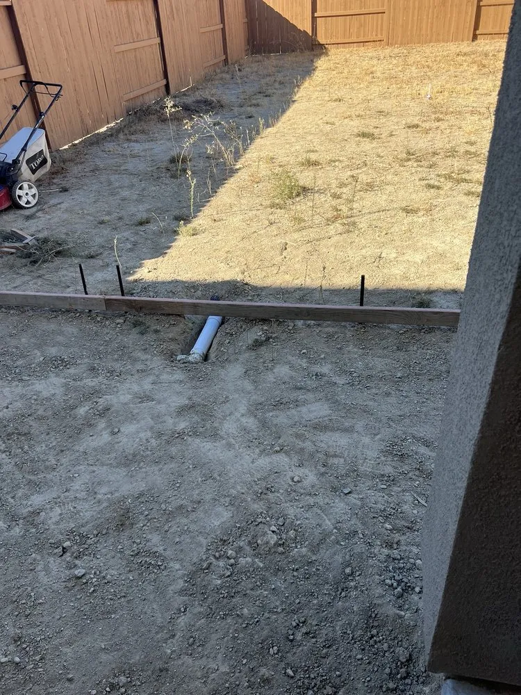 Reliable yard maintenance in Sacramento, CA by JV Landscaping