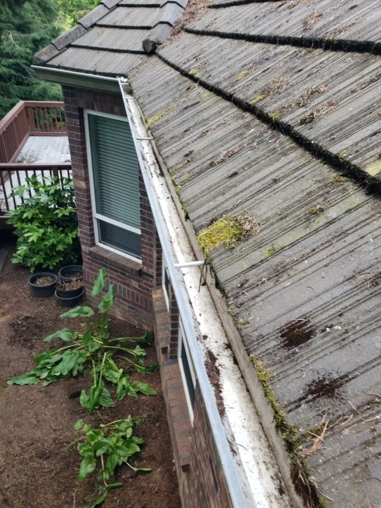 Local garden landscaping with custom design in Tualatin, OR by JV Lawn and Garden Maintenance