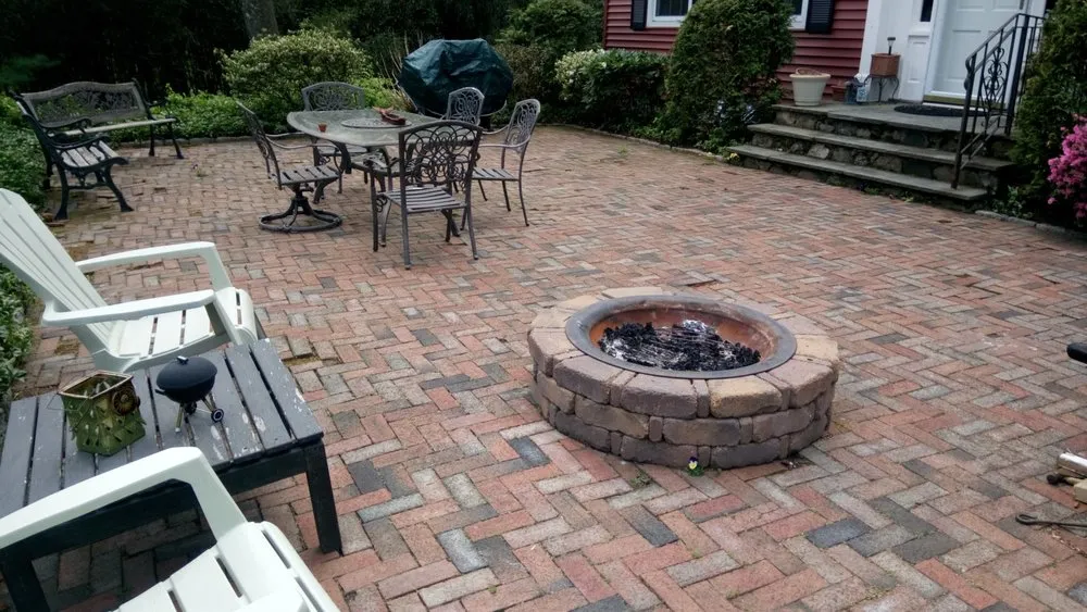 Expert landscape installation for homes across Stamford, CT - JV Lawn and Garden