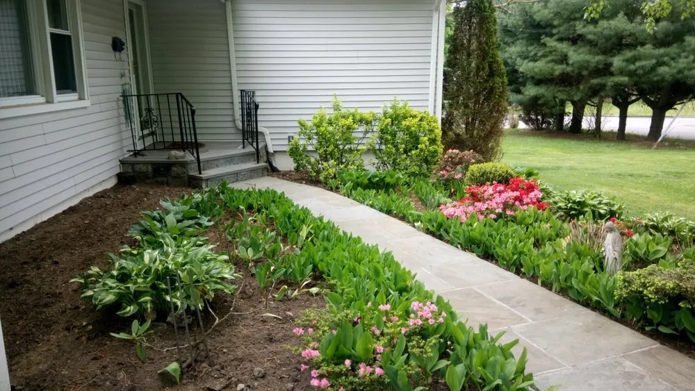 Custom residential landscaping for beautiful yards across Stamford, CT - JV Lawn and Garden