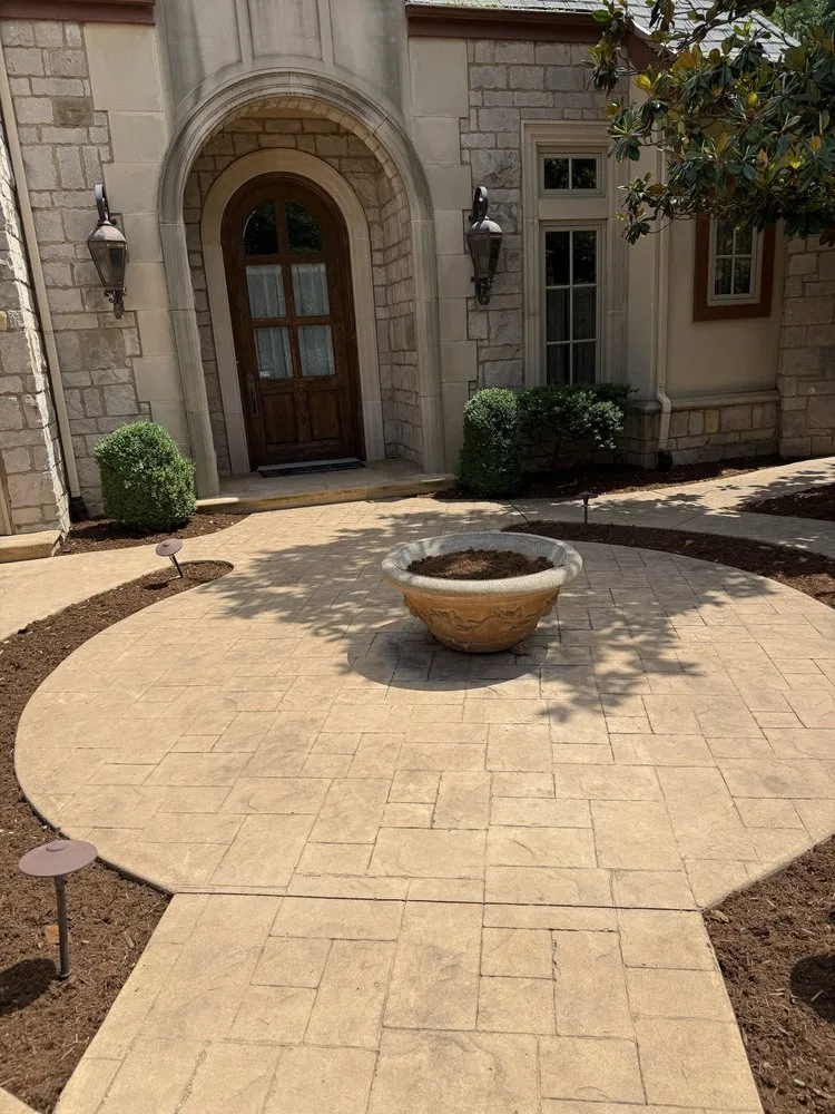 Reliable yard maintenance for residential properties across Edmond, OK - JVH Landscaping