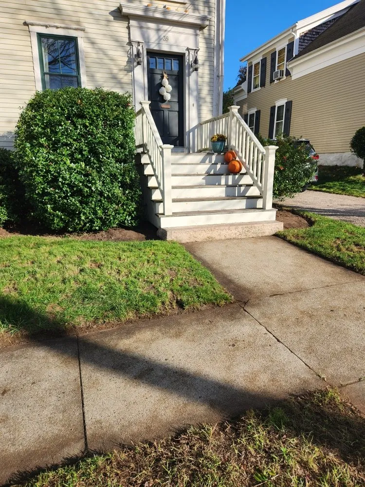Expert garden landscaping in Fairhaven, MA by Jvick Lawn Care