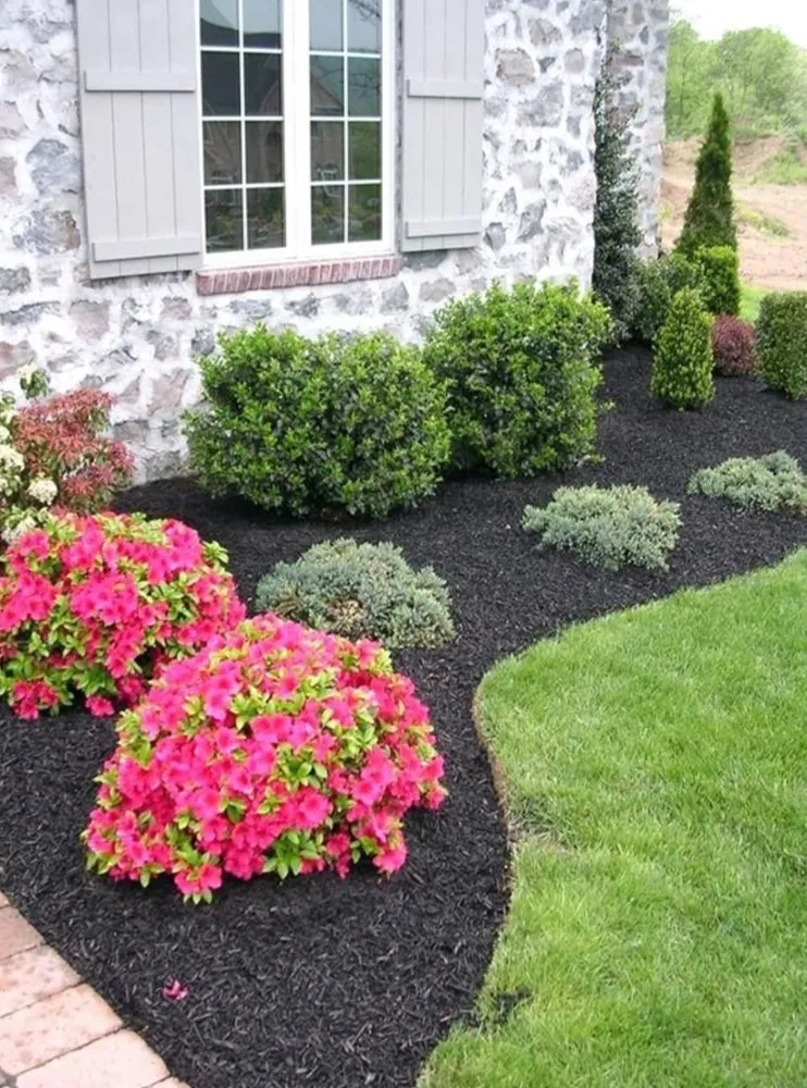 Affordable yard maintenance for homes in Mastic, NY by JVR Landscaping