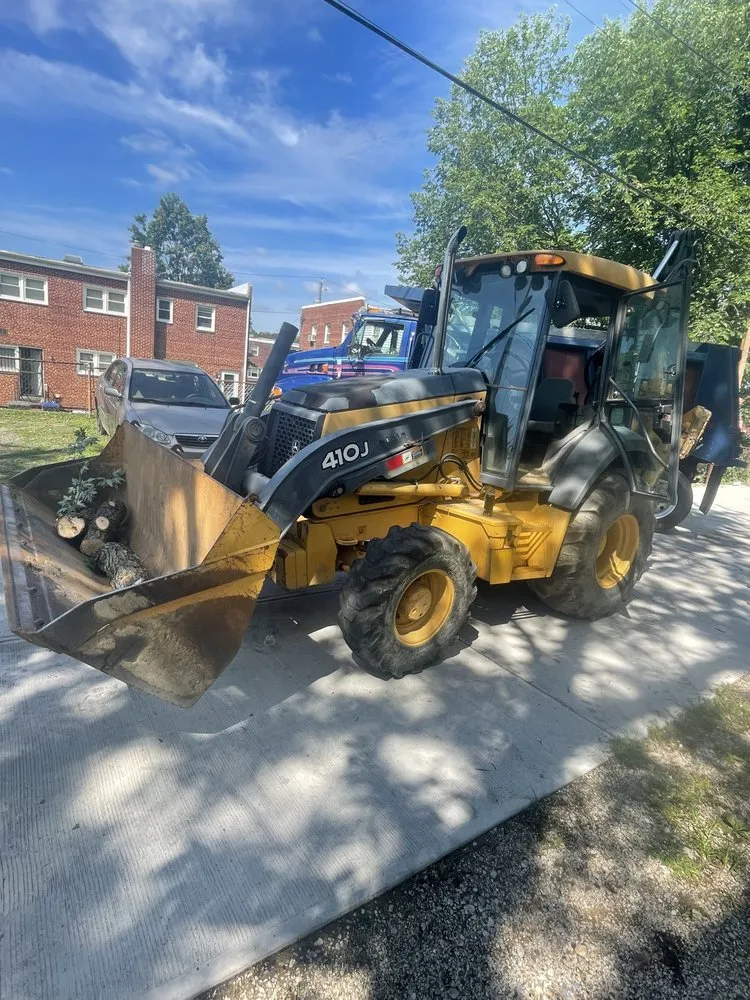 Affordable landscaping services experts serving Temple Hills, MD - JVs Tree Service & Landscaping