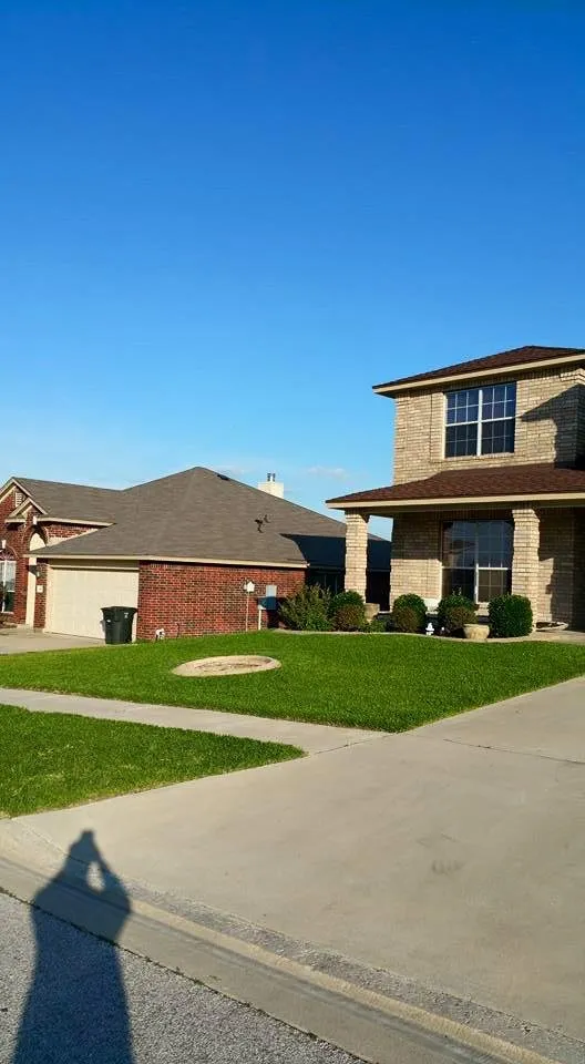 Custom lawn mowing service in Killeen, TX by JW Lawn Care