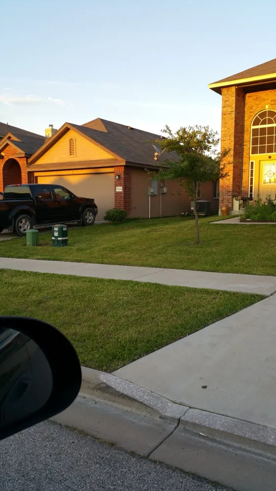 Reliable yard maintenance in Killeen, TX by JW Lawn Care