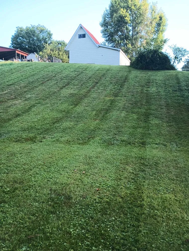 Expert yard maintenance in Portsmouth, OH by JW Lawn Care