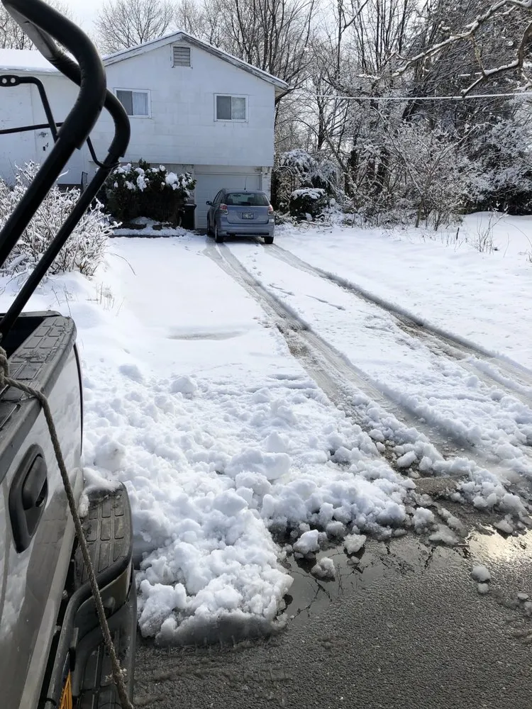 Local lawn care service experts serving Huntington, NY - JW Lawn Maintenance