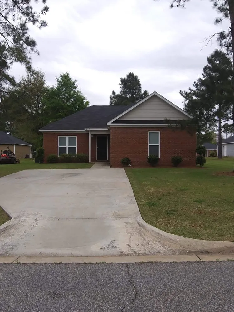 Affordable yard cleanup service in Leesburg, GA by J&W Lawncare