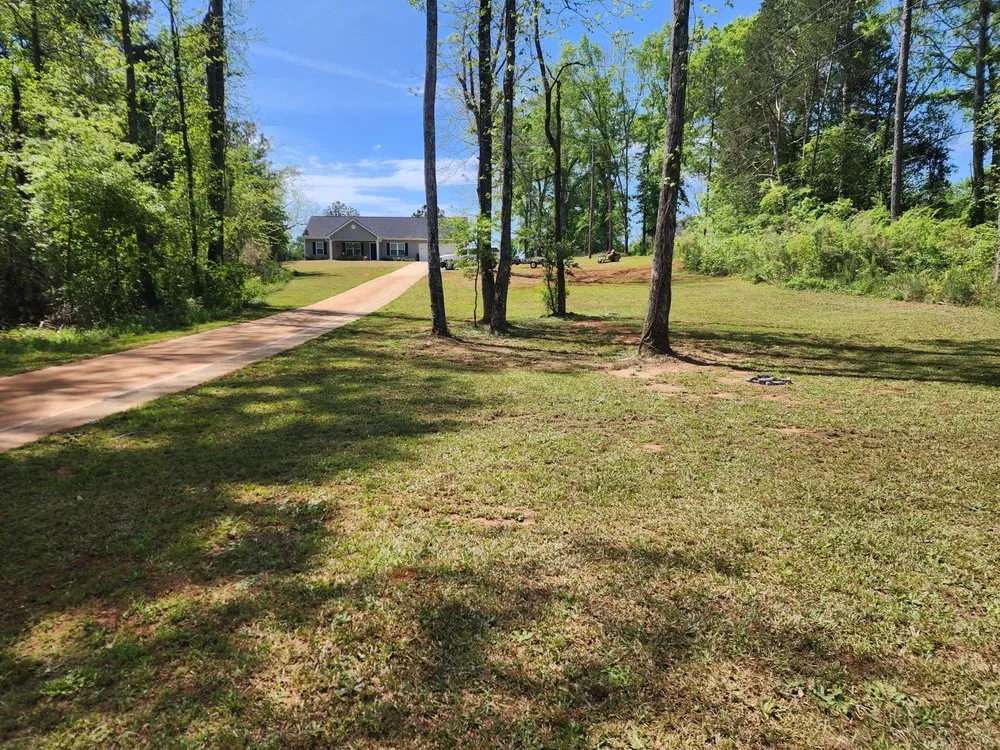 Top-rated landscaping services for year-round maintenance across Thomaston, GA - JW Lawncare Maintenance