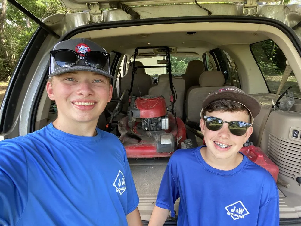 Expert yard maintenance in Nacogdoches, TX - J&W Mowing