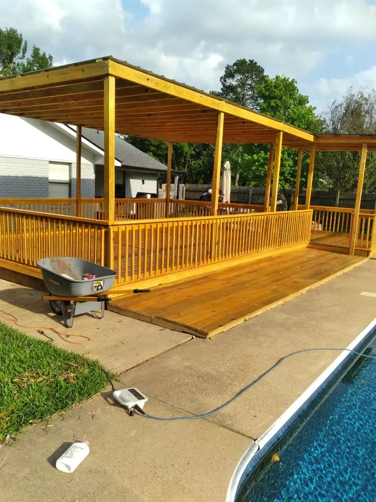 Professional landscaping services for homes in Shreveport, LA by JW painting