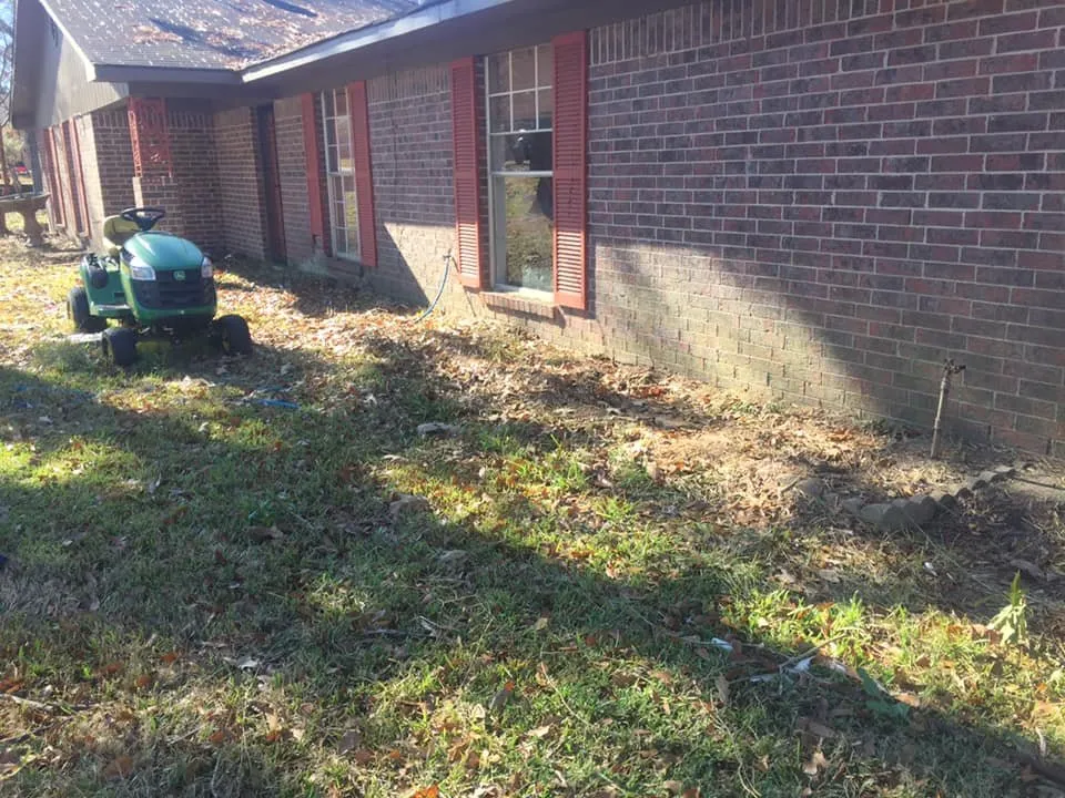 Reliable yard maintenance for year-round maintenance across Marshall, TX - JW Services