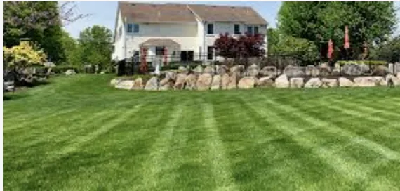 Expert lawn care service experts serving Youngstown, OH - Jw Solutions