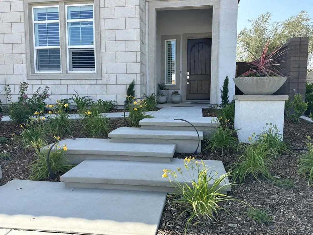 Custom lawn mowing service for residential properties in El Dorado Hills, CA by JWA Landscape & Concrete Construction