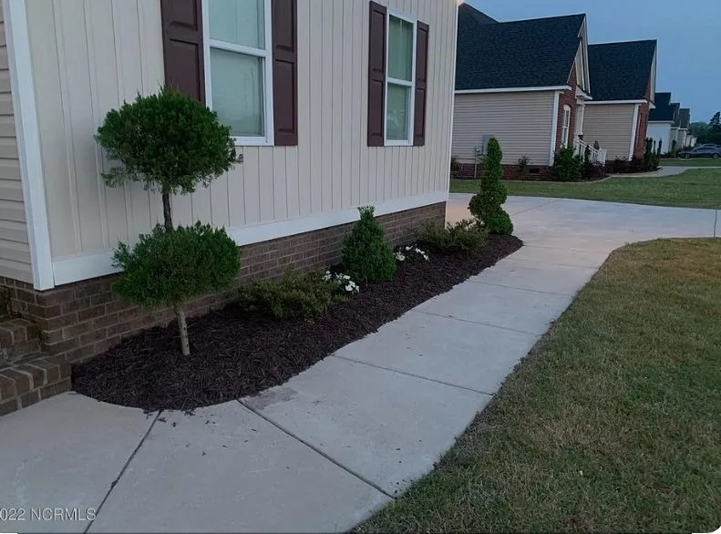 Professional lawn care service in Lufkin, TX by JWI Sprinkler Specialist