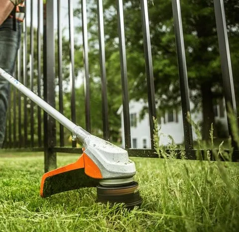 Expert yard maintenance in Royal Palm Beach, FL by J&Y GrassHoppers Landscaping Services